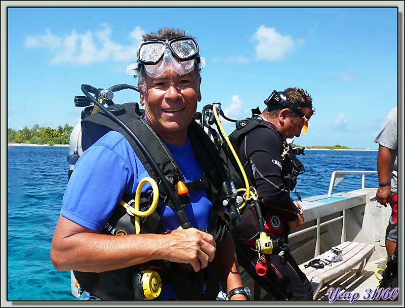Votre serviteur prêt à plonger dans les abysses infestées de requins - Passe Sud (Tumakohua) - Fakarava - Polynésie française