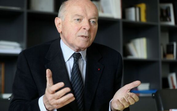  Jacques Toubon, le Défenseur des droits sortant, dans son bureau à Paris le 8 mars 2019.