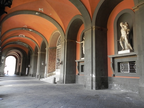 Naples, autour du Palais Royal et de l'Opéra (photos)