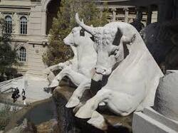 La fontaine-cascade du palais Longchamp
