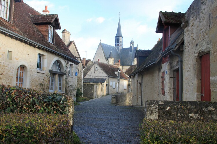 LE VILLAGE DE MONTRÉSOR