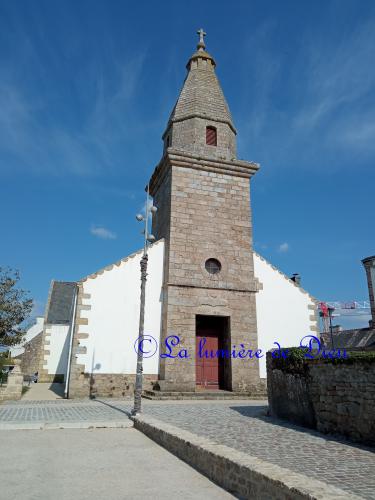 Erdeven, l'église Saint Pierre et Saint Paul