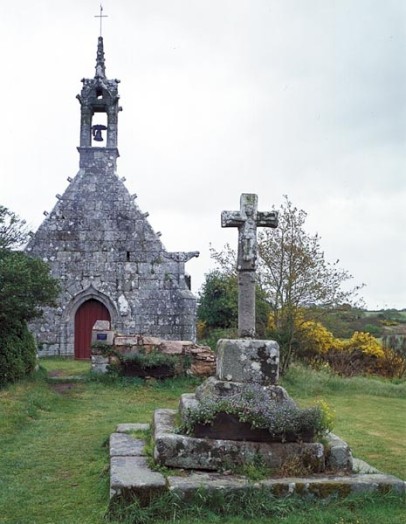 Tonquédec, fontaine Notre-Dame de Kerivoalan