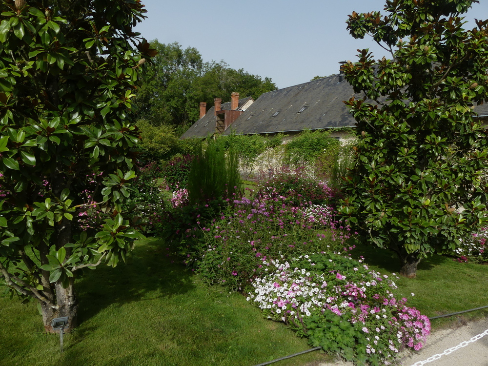 FESTIVAL  DES  JARDINS  DE CHAUMONT  SUR  LOIRE