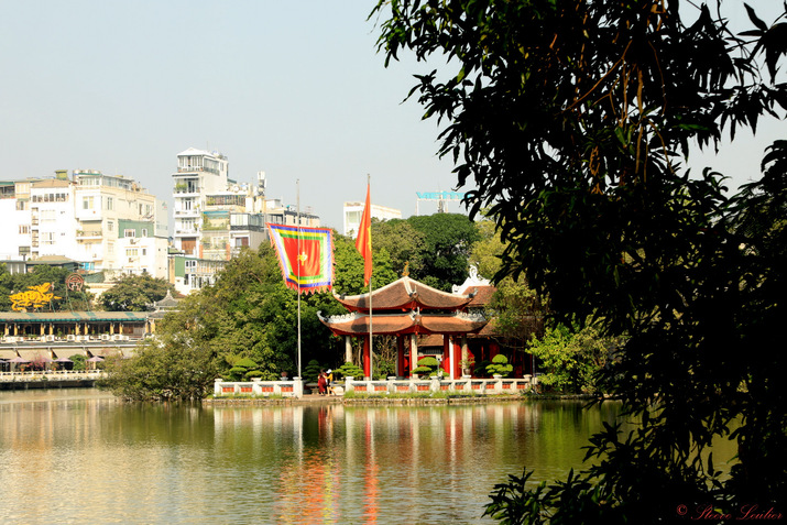 Le temple Ngoc Son vu de l'extérieur, Hanoï, Viêt Nam