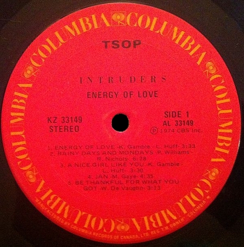 1974 : The Intruders : Album " Energy Of Love " Philadelphia International Records KZ 33149 [ US ]