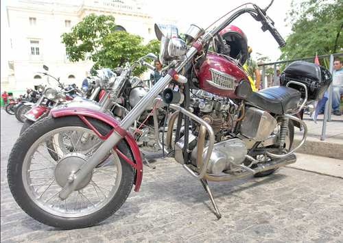 Les motos du "Jurassic" à Cuba (2)