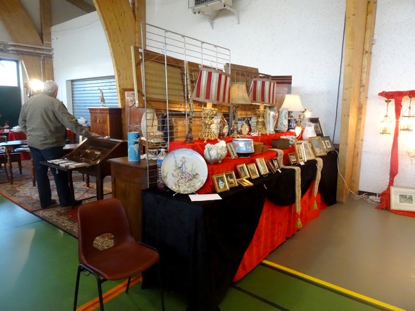Un très beau Salon des Antiquaires, initié par le Lions Club, a eu lieu à Châtillon sur Seine