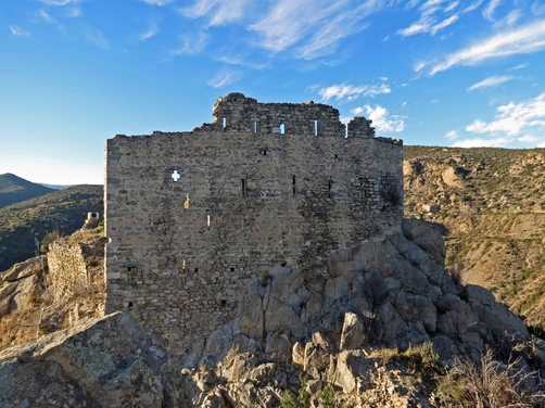 Les Gorges de la Guillera et le château de Rodès (308 m) depuis Rodès (203  m) - Mes belles randonnées expliquées