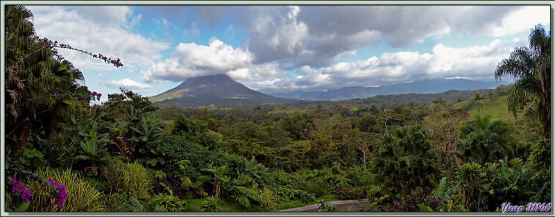 Panorama sur le Volcan Arena vu depuis notre chambre au Lost Iguana Resort - Costa Rica