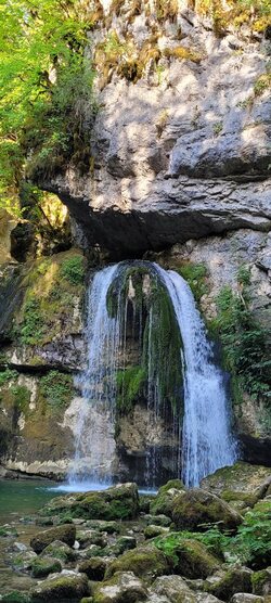 Cascade des Combes dans le Jura