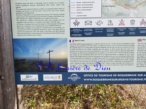 Roquebrune-sur-Argens, le rocher de Roquebrune (Les trois croix, grotte de l'ermite, le saint trou)