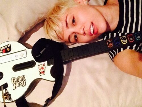 Grammy Awards 2014 : la contre-soirée de Miley Cyrus