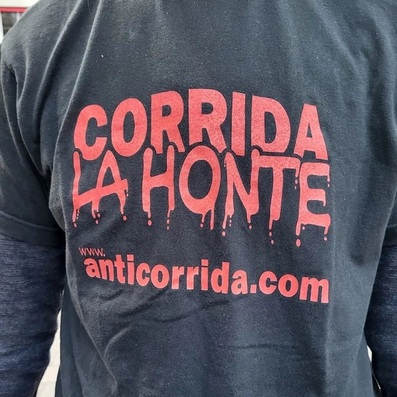 Corrida BASTA !