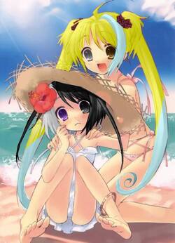Dessin n°3: Homura et Nicole à la plage (fait par Inazuma-Homura-Eleven)