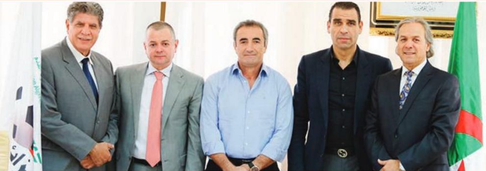 Jeudi 19.10.2017 Madjer installé officilement Entraineur de l'EN, Ighil et Menad Adjoints