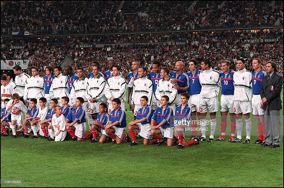 Samedi 06.10.2001 Stade de france l\'équipe de France-Algérie 4-1