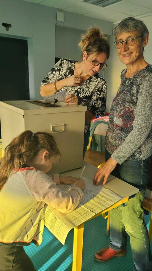 Les CP/CE1 élisent leurs délégués.