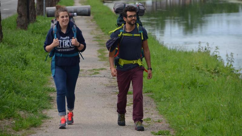 Cécile Juen et Julian Paniagua entament ces Diabedays qui va les conduire de Saint-Valery-sur-Somme à Montpellier à pied, en récolant 10 
€ de don par kilomètre parcouru.