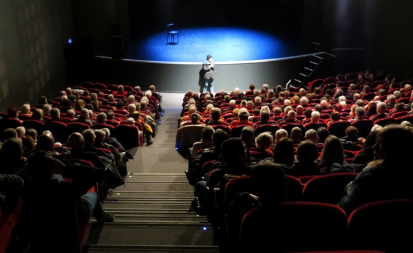 Jacques Chambon a présenté son one-man-show "La vie est une fête", au TGB !