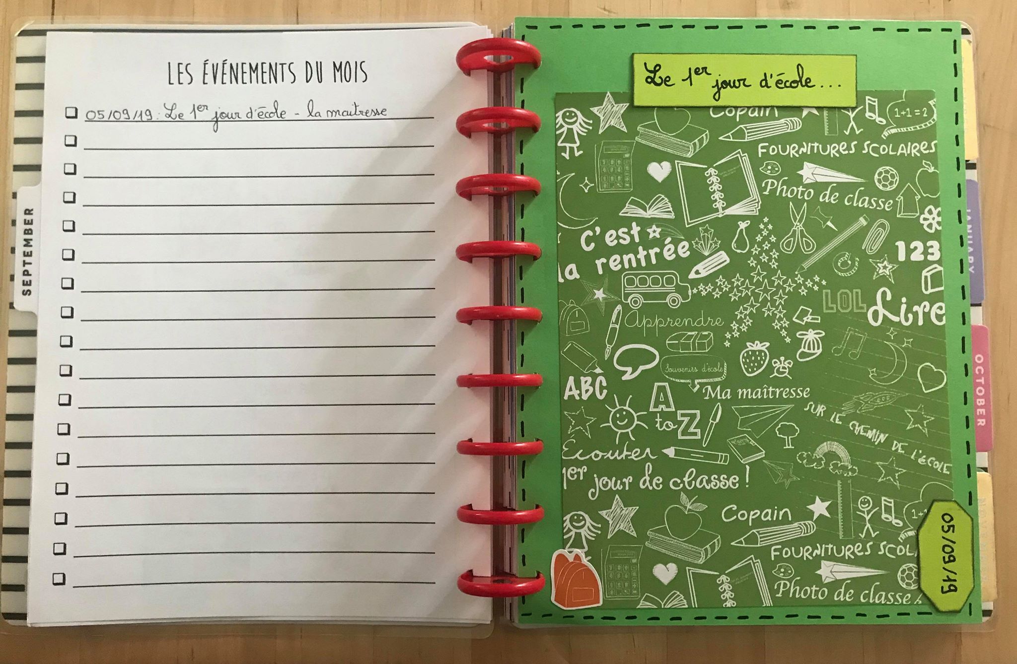 Le cahier de vie au CE1 : un outil de valorisation de l'écrit et de  communication avec les parents - maitressesev