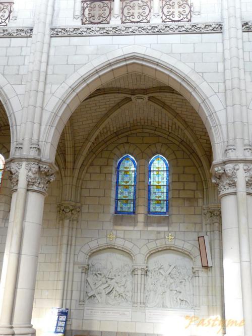 Eglise de Saint Nazaire.....intérieur