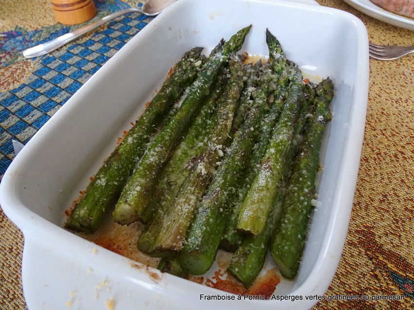 Asperges vertes gratinées au parmesan