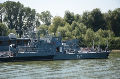 bateaux de la marine militaire de l'ancien régime communiste