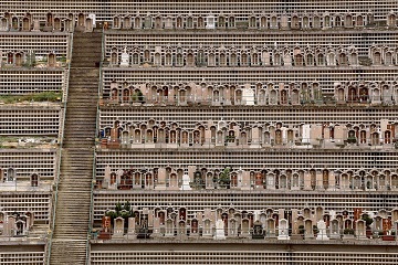 Les cimetières verticaux de Hong-Kong ... 
