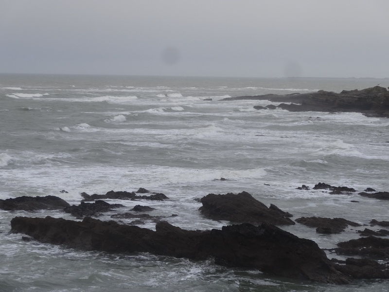 Du gris, du gris, encore du gris sur la Bretagne