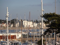 Royan, le port, en fond l'ancien "Grand Hotel Océanique"