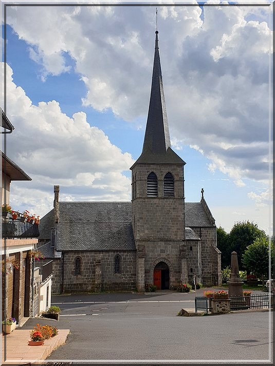 996 - Picherande, dans le Puy-de-Dôme (63)