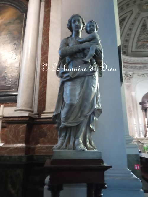 Menin (Belgique), l'église Saint Vaast