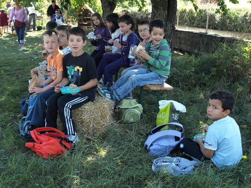 Sortie dans les jardins de l' association VIE.