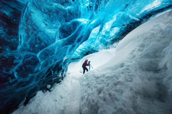 ice cave photos that look like paintings