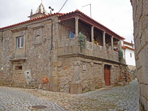 CASTELO BOM...