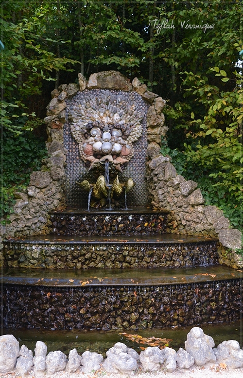 Domaine de Sceaux : Fontaines en coquillages