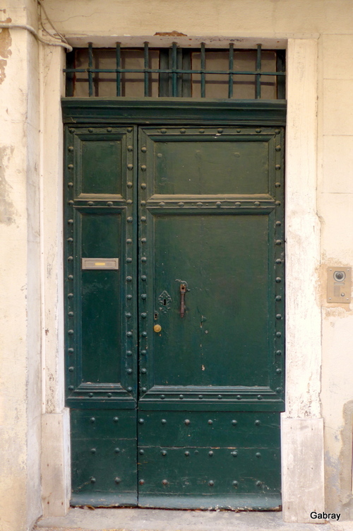 Castelnaudary : portes et toits ... n 4