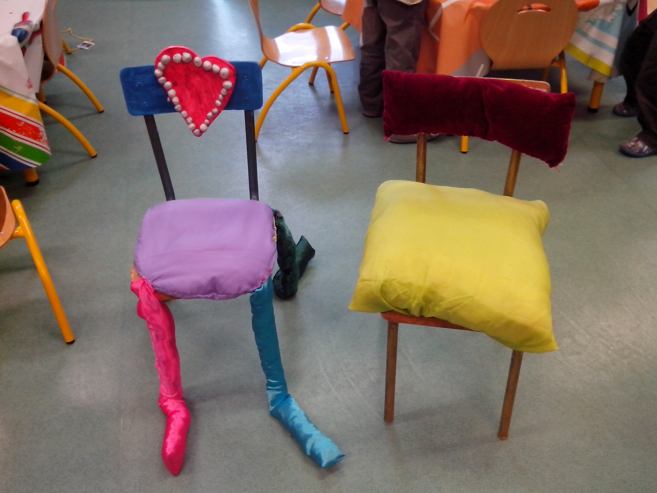 Histoire des arts CP_ art du quotidien: les chaises - La classe de Tibiscuit