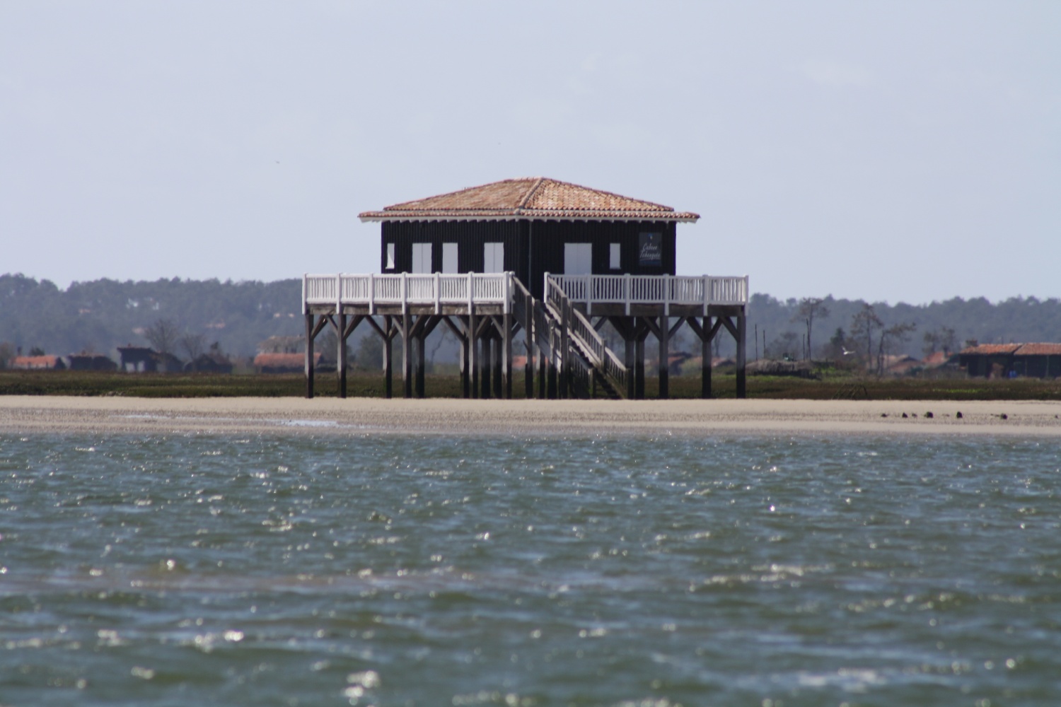 Bassin d'Arcachon, les cabanes tchanquées de l'île aux oiseaux