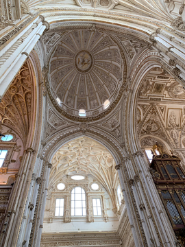 CORDOUE - LA MEZQUITE-CATEDRAL