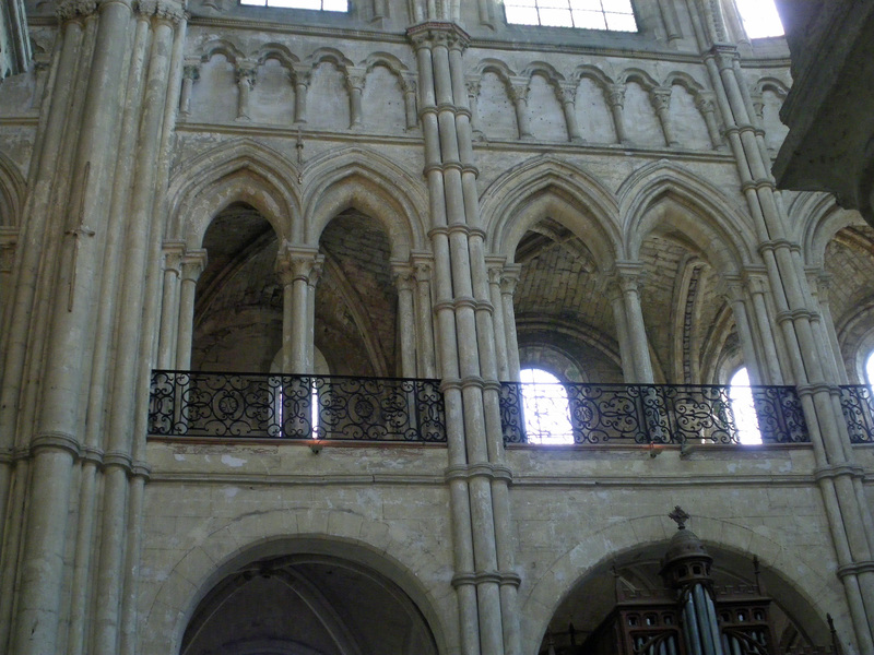 NOYON (60) : la cathédrale Notre-Dame