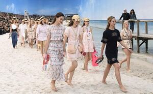 mode fashion beach karl lagerfeld for chanel  