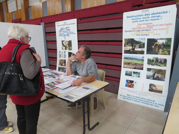 Des artisans et une conférence sur la fonge et la flore du Châtillonnais, ont animé l'exposition mycologique de Montbard.