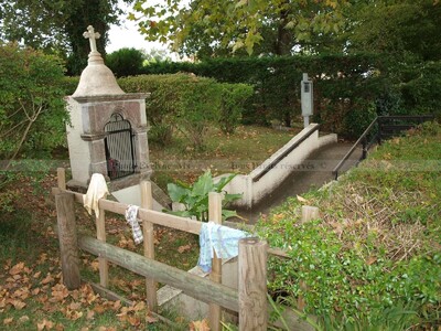 La source guérisseuse St Michel de Bias