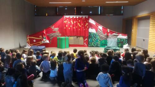 Spectacle Noël en maternelle