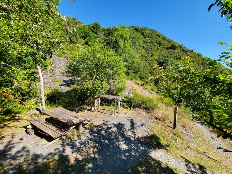 À l'ardoisière