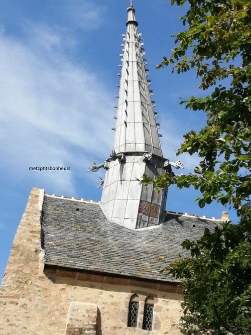 Chapelle Saint- Gonéry à Plougrescant