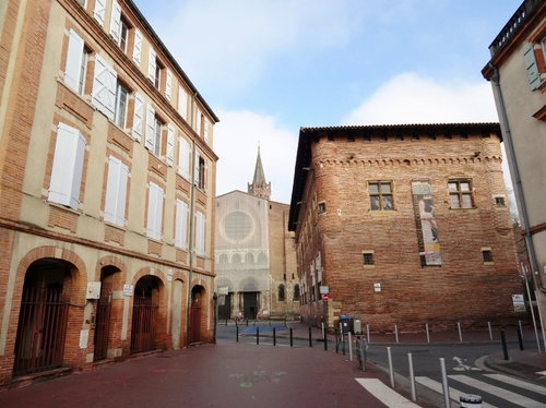 Toulousz: autour de la basilique romane Zaint Sernin (photos)