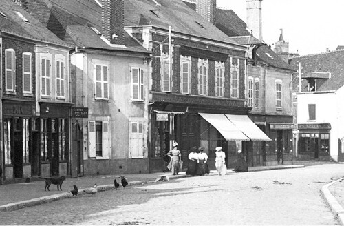 Les Dames de la rue des Lions vers 1900